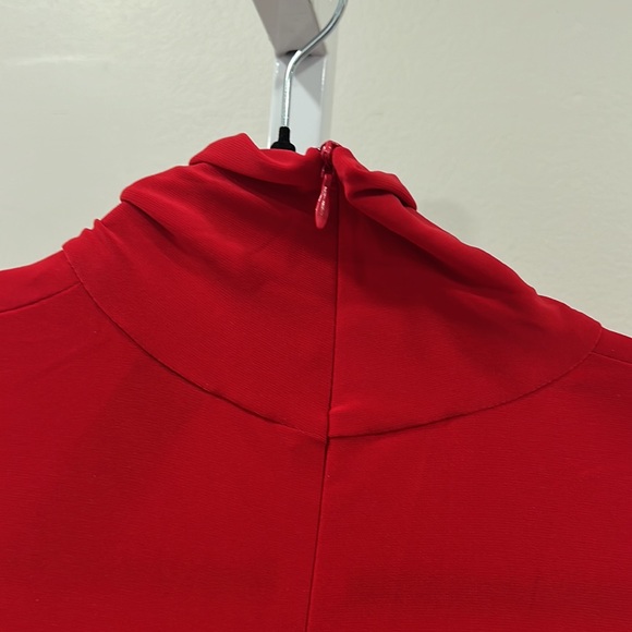 Norma Kamali x REVOLVE Turtle Fishtail Gown - Picture 9 of 11